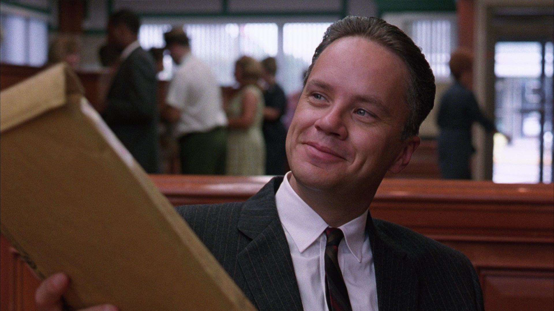 the_shawshank_redemption_dufresne_at_bank.png